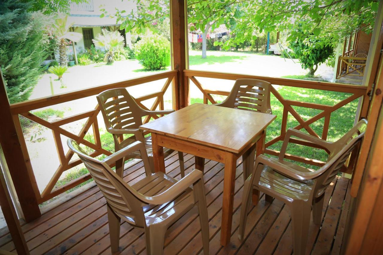ÇıralıTunays Pansiyon住宿加早餐旅馆 客房 照片
