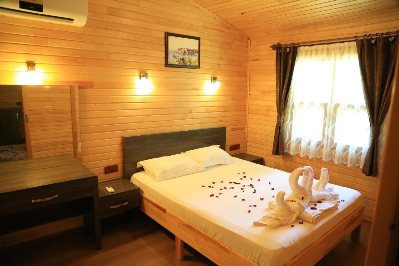 ÇıralıTunays Pansiyon住宿加早餐旅馆 外观 照片